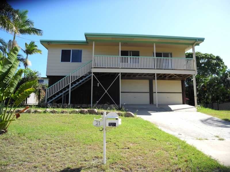 21 TYSON CRESENT, Tannum Sands QLD 4680