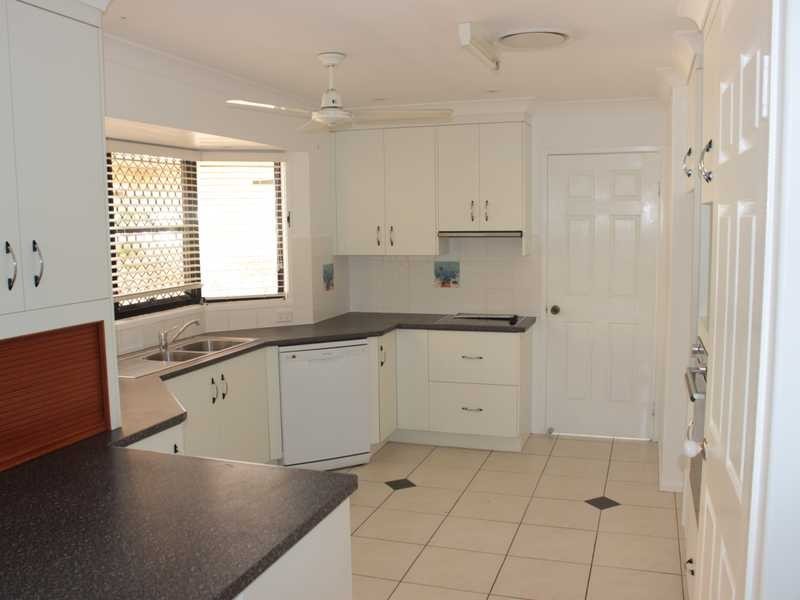 33 WYNDHAM AVENUE, Boyne Island QLD 4680