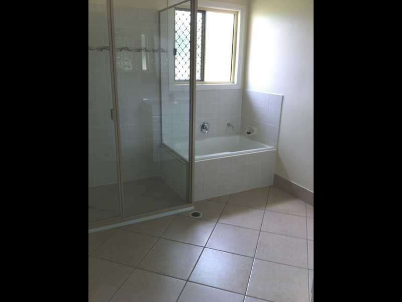 20 CREEK RD, Tannum Sands QLD 4680