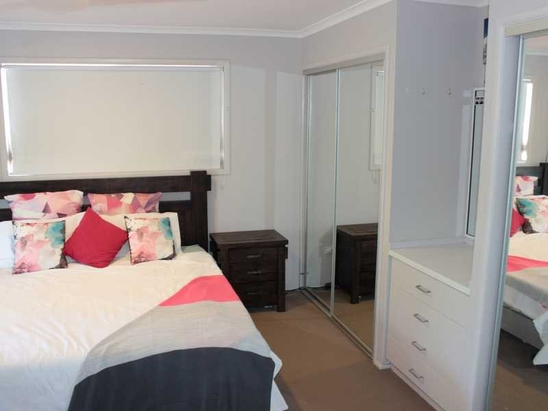 18 Lomandra Street, Boyne Island QLD 4680