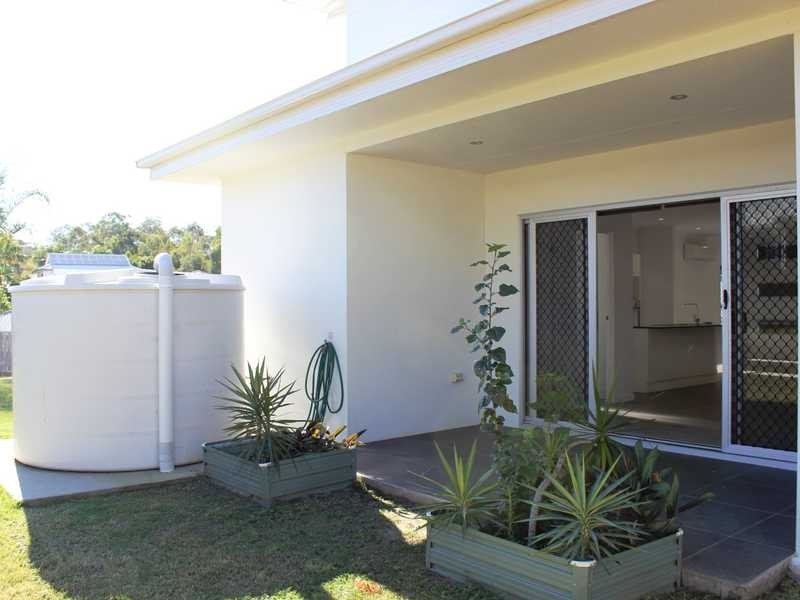 25 LIGHTHOUSE DRIVE, Boyne Island QLD 4680