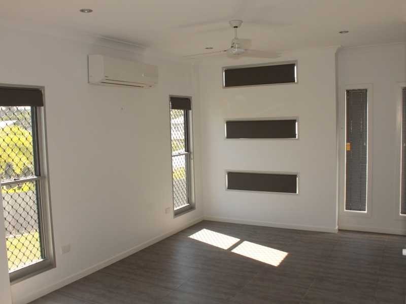 25 LIGHTHOUSE DRIVE, Boyne Island QLD 4680