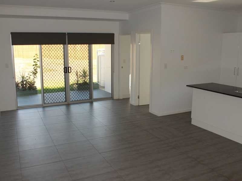 25 LIGHTHOUSE DRIVE, Boyne Island QLD 4680