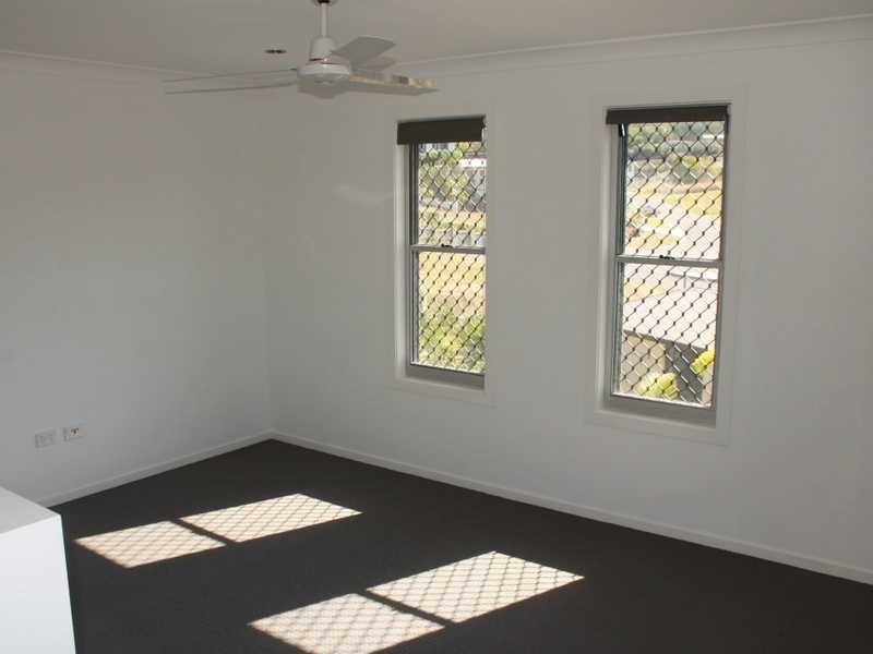 25 LIGHTHOUSE DRIVE, Boyne Island QLD 4680