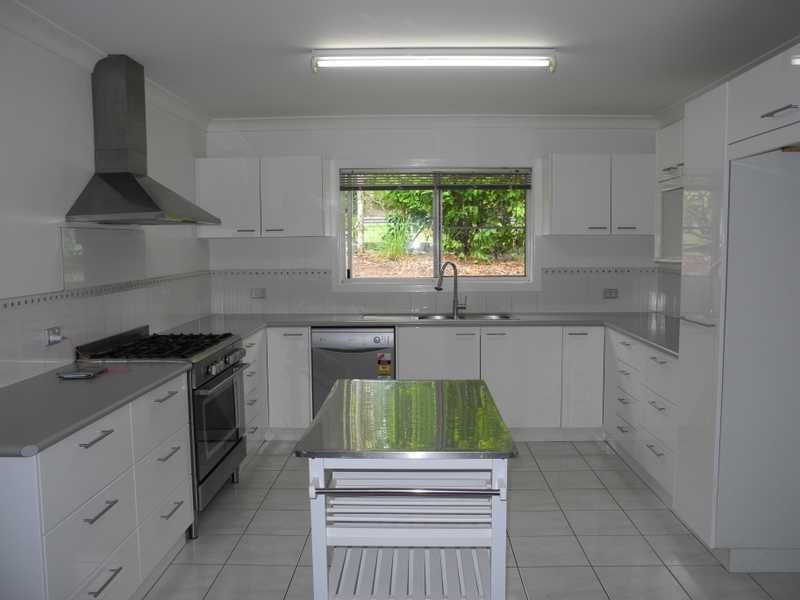 9 Panorama Circuit, Benaraby QLD 4680