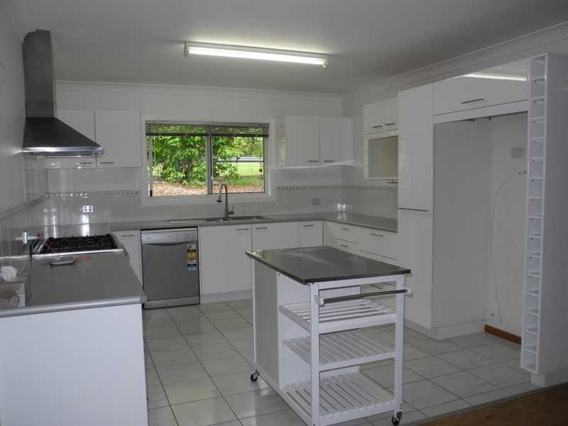 9 Panorama Circuit, Benaraby QLD 4680