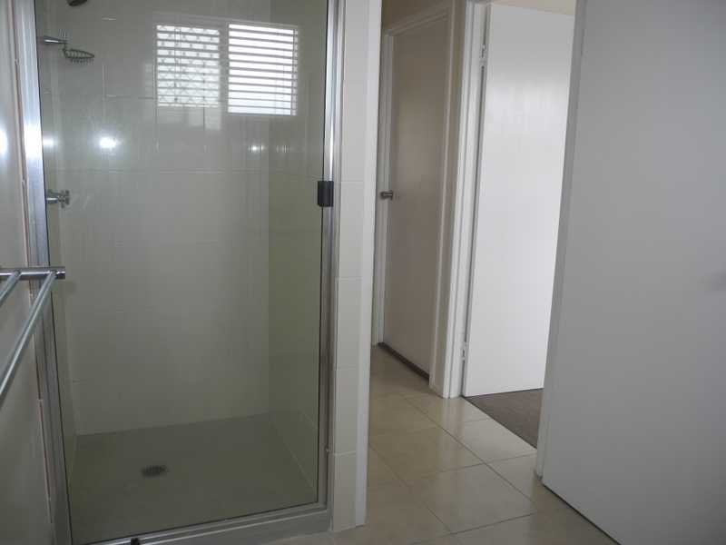 2/23 Wedge Street, Tannum Sands QLD 4680