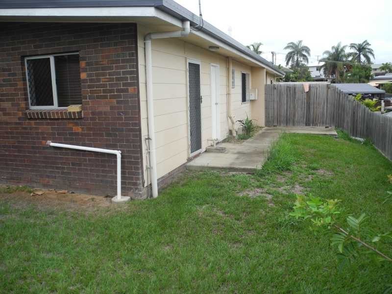 2/23 Wedge Street, Tannum Sands QLD 4680