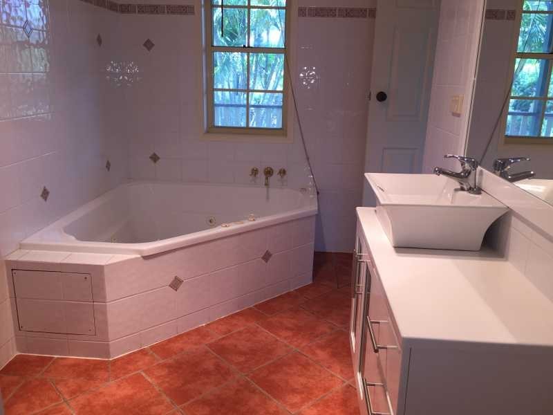 79 Broadacres Drive, Tannum Sands QLD 4680