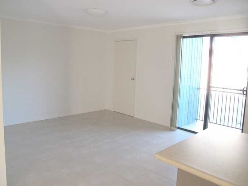 4/10 ARTHUR STREET, Boyne Island QLD 4680