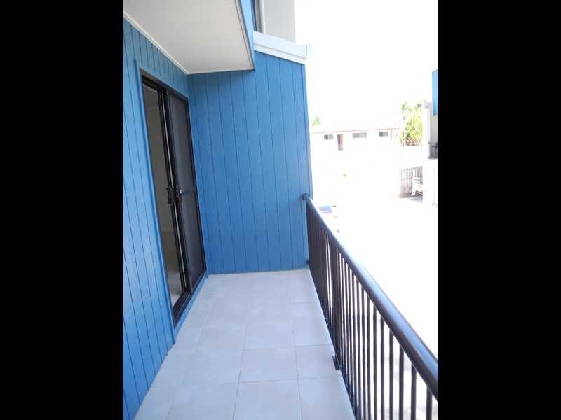 4/10 ARTHUR STREET, Boyne Island QLD 4680