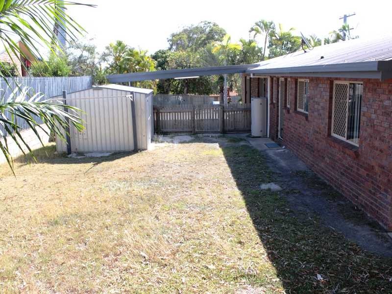 35 LATROBE STREET, Tannum Sands QLD 4680