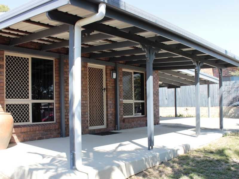 35 LATROBE STREET, Tannum Sands QLD 4680