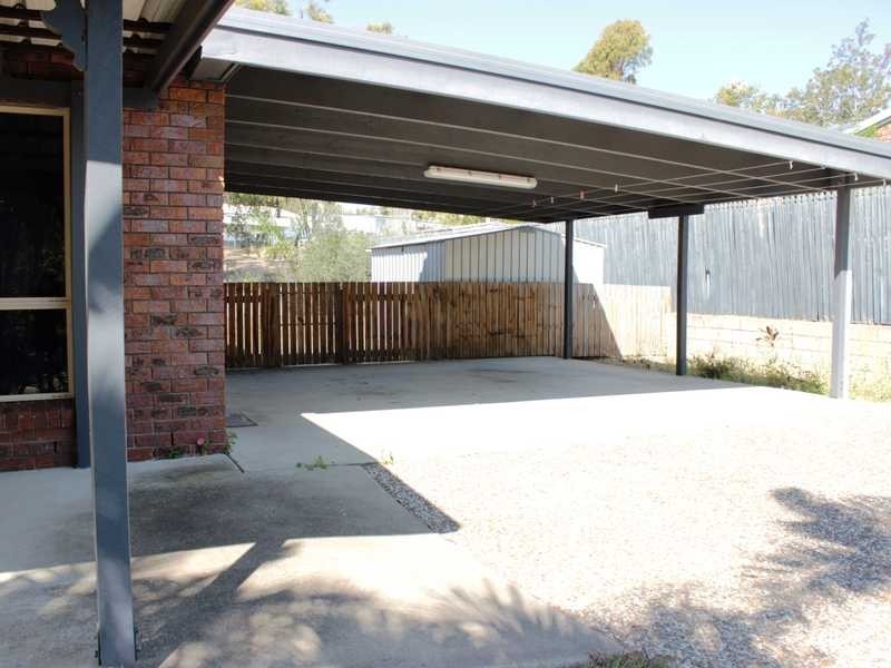 35 LATROBE STREET, Tannum Sands QLD 4680