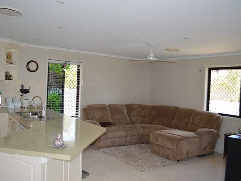 13 Ronpen Close, Tannum Sands QLD 4680