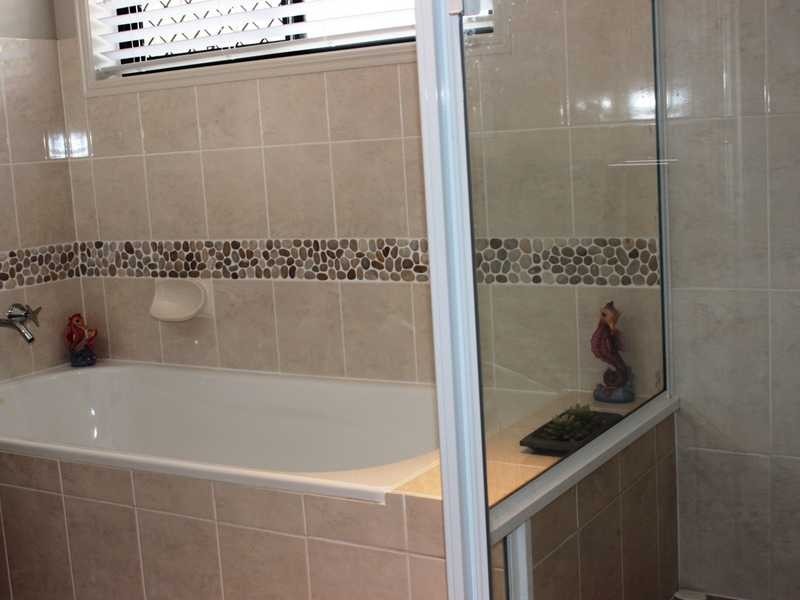 13 Ronpen Close, Tannum Sands QLD 4680