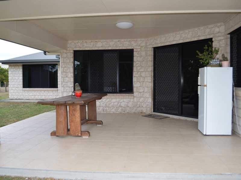 13 Ronpen Close, Tannum Sands QLD 4680