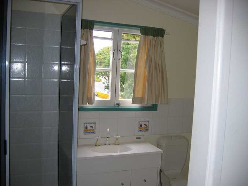 24 PACIFIC AVENUE, Tannum Sands QLD 4680