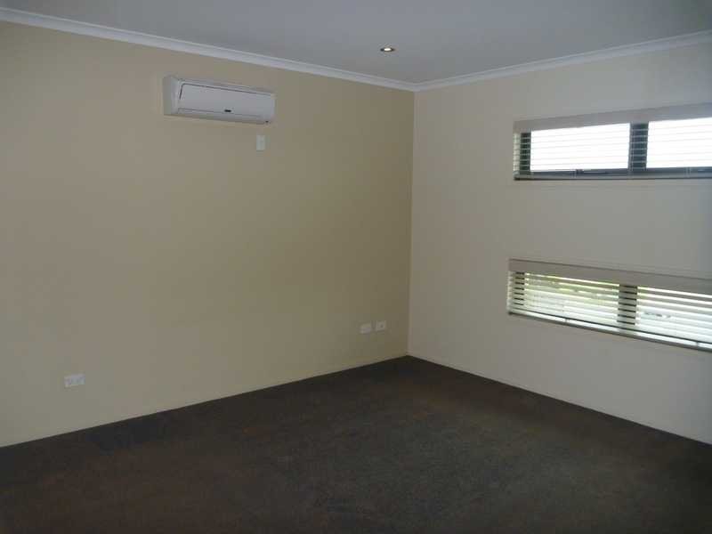18 Melanie Court, Boyne Island QLD 4680
