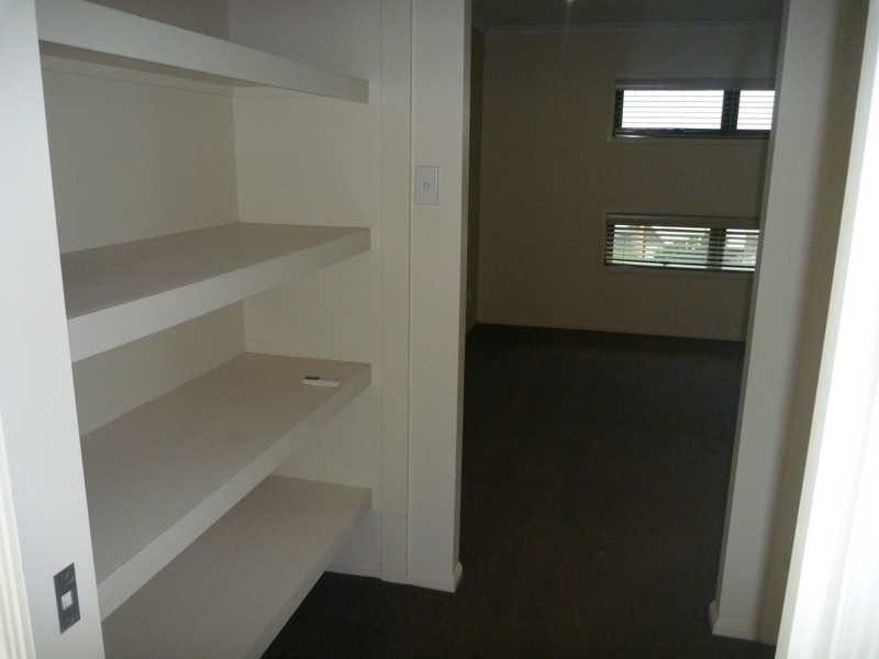 18 Melanie Court, Boyne Island QLD 4680