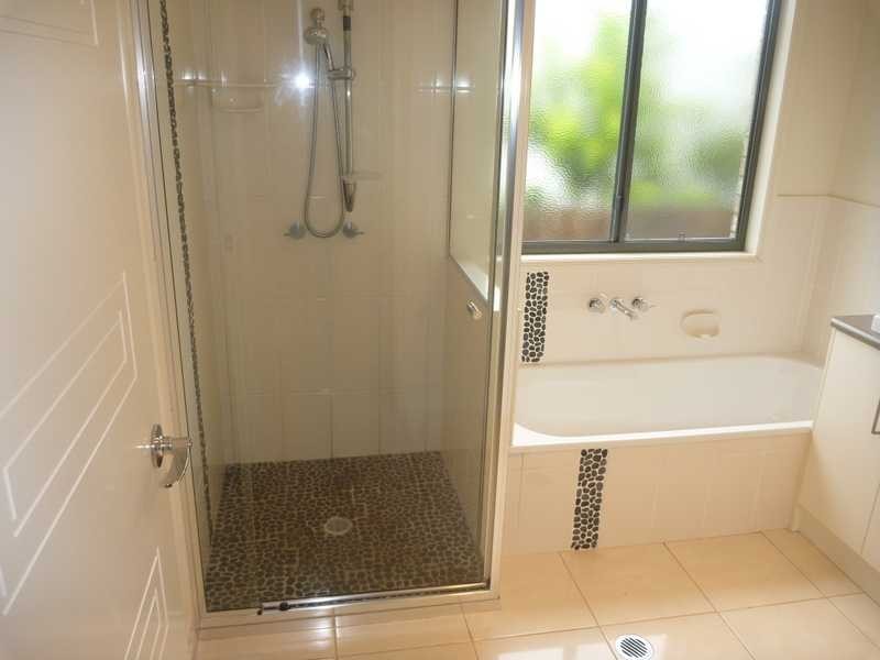 18 Melanie Court, Boyne Island QLD 4680
