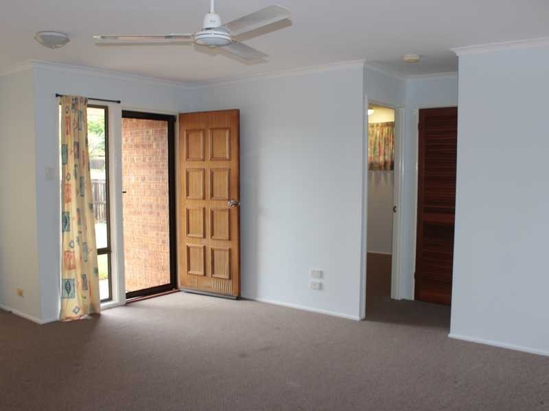 2/48 Katandra Street, Boyne Island QLD 4680