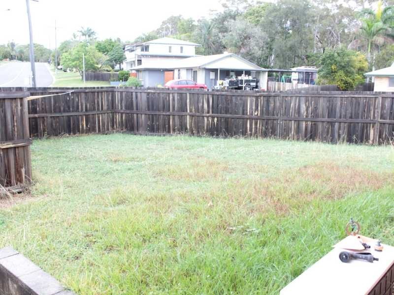 2/48 Katandra Street, Boyne Island QLD 4680