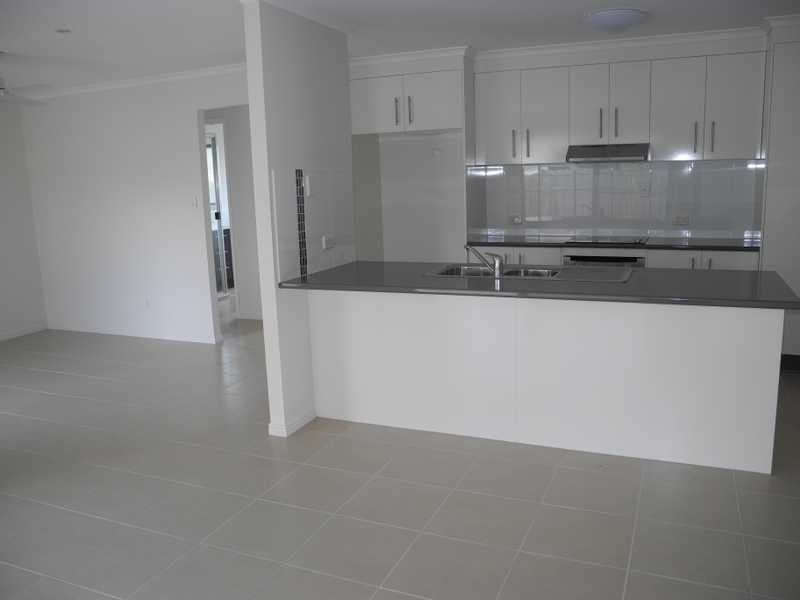 19 JEANA CLOSE, Boyne Island QLD 4680