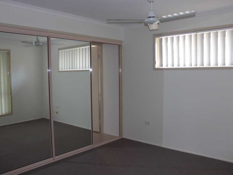 16 CURTIS STREET, Boyne Island QLD 4680