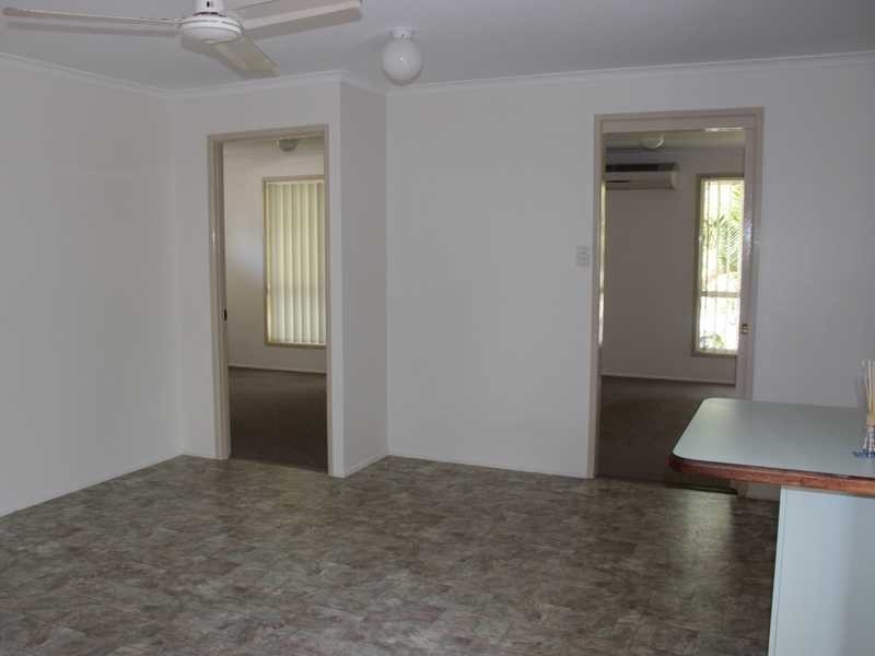 16 CURTIS STREET, Boyne Island QLD 4680