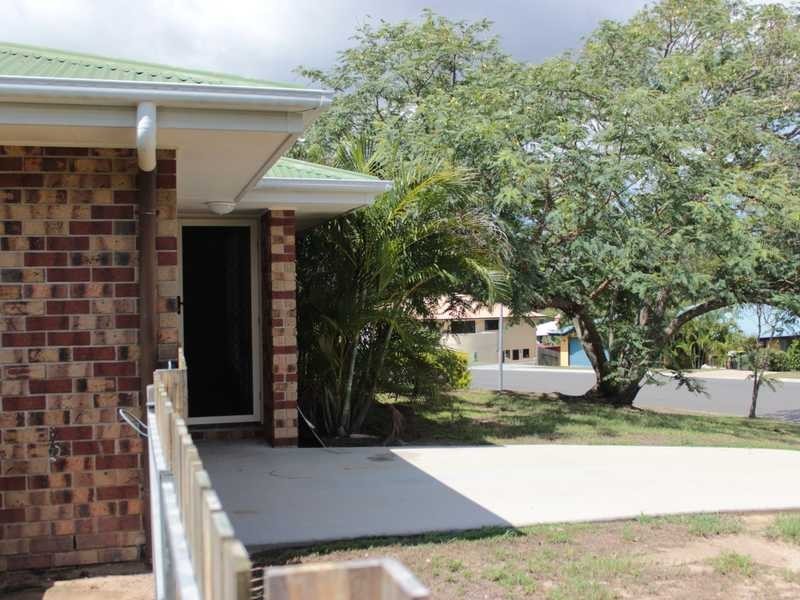 16 CURTIS STREET, Boyne Island QLD 4680