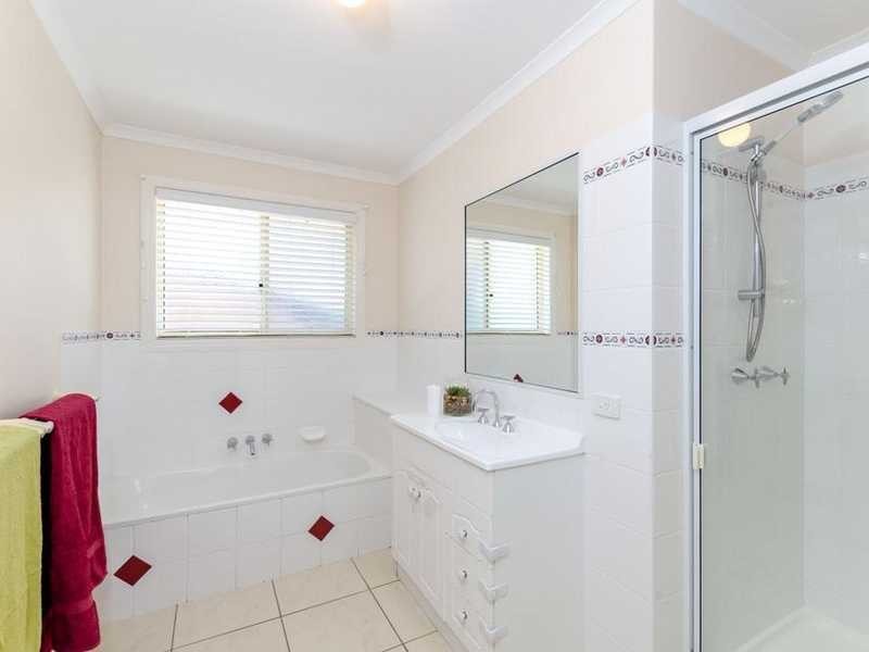 6 PRYDE STREET, Tannum Sands QLD 4680