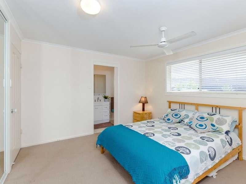 6 PRYDE STREET, Tannum Sands QLD 4680