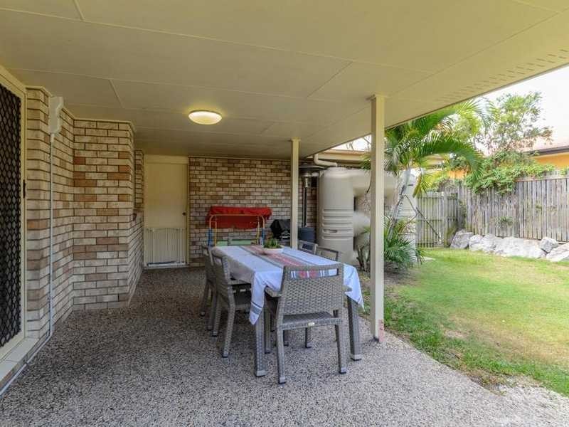 6 PRYDE STREET, Tannum Sands QLD 4680