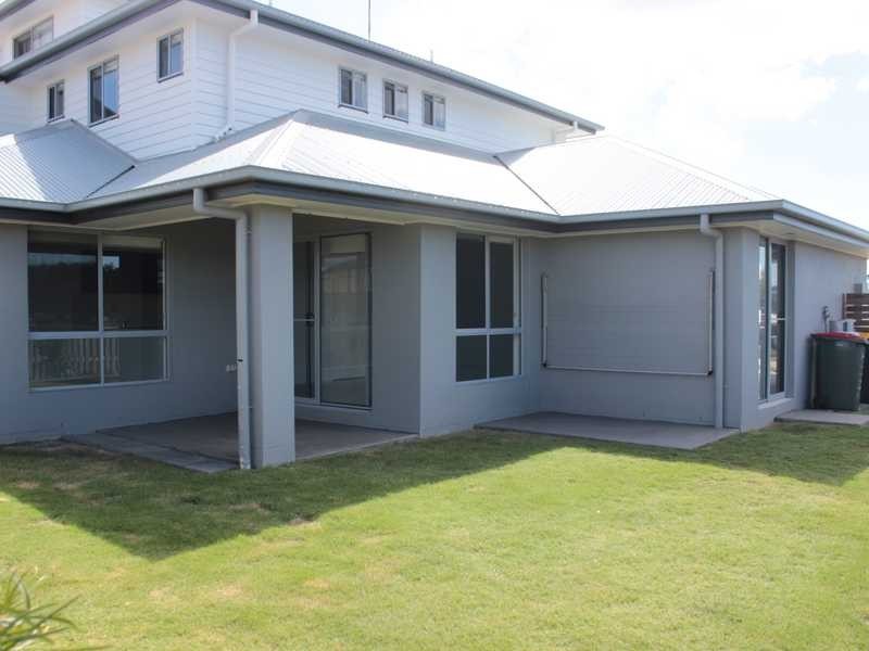 2/11 WABBY STREET, Boyne Island QLD 4680