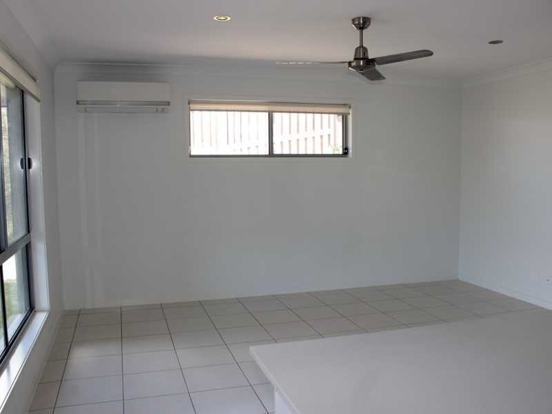 2/11 WABBY STREET, Boyne Island QLD 4680