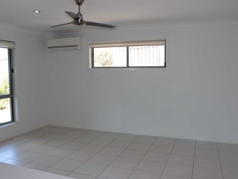 2/11 WABBY STREET, Boyne Island QLD 4680