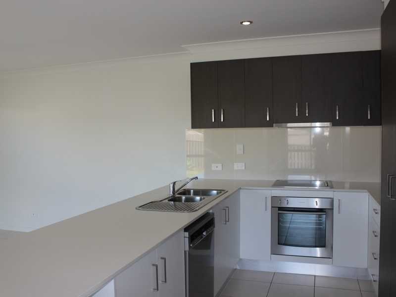 2/11 WABBY STREET, Boyne Island QLD 4680