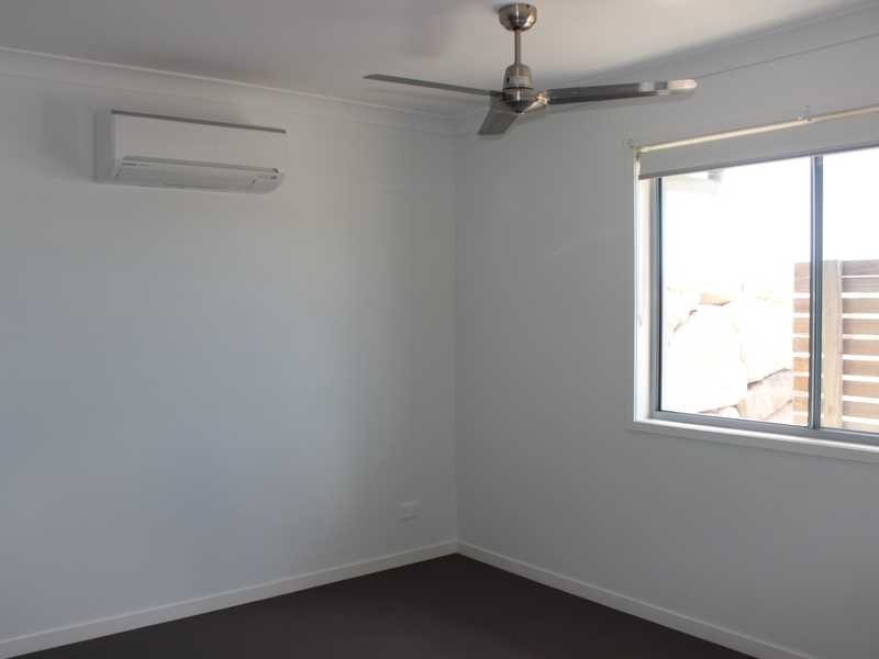 2/11 WABBY STREET, Boyne Island QLD 4680