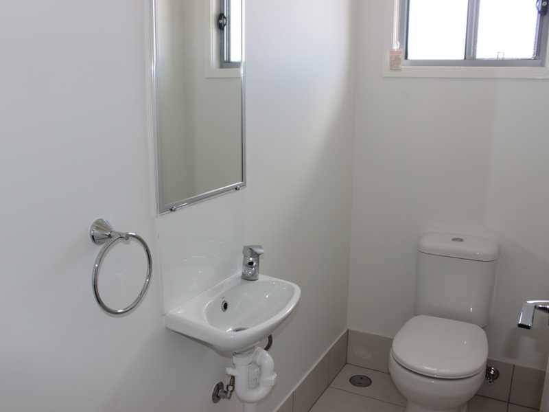 2/11 WABBY STREET, Boyne Island QLD 4680