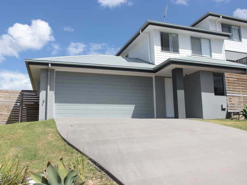 2/11 WABBY STREET, Boyne Island QLD 4680