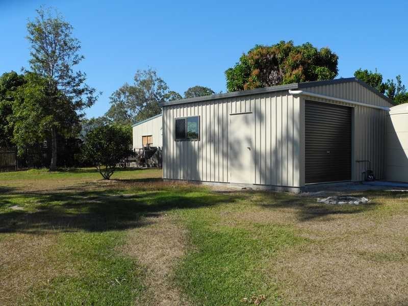 6 KENT STREET, Bororen QLD 4678