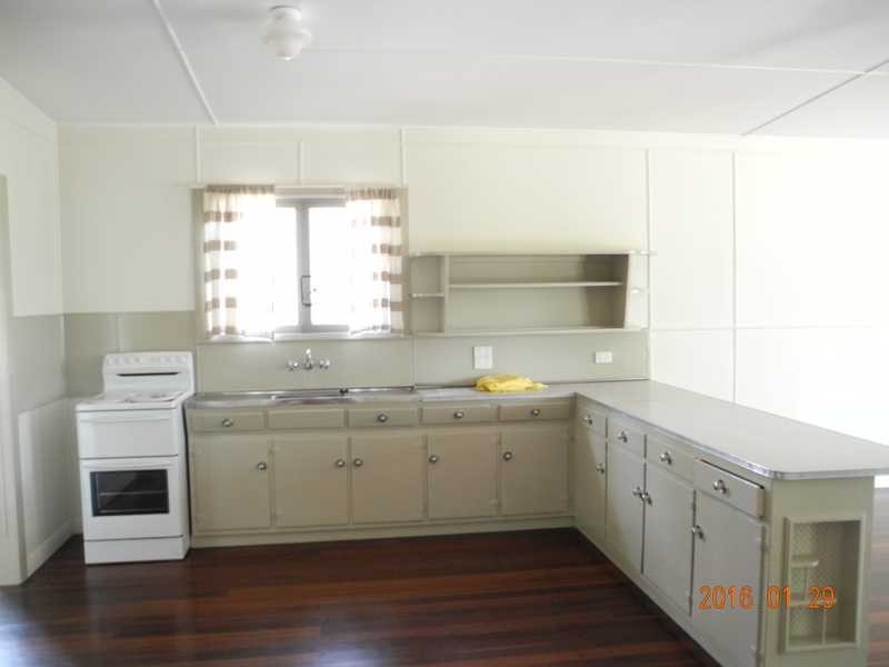 14 CHAPMAN STREET, Miriam Vale QLD 4677