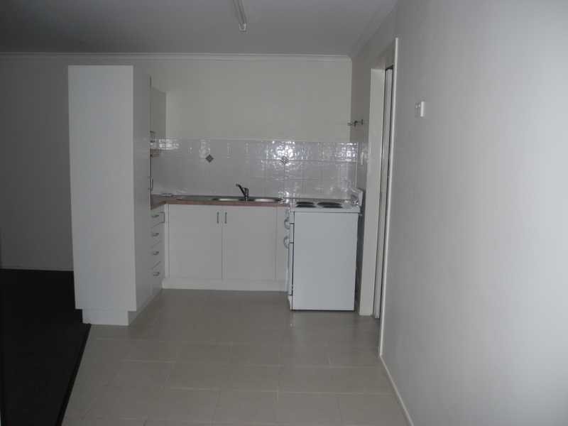 14 MCCANN STREET, South Gladstone QLD 4680