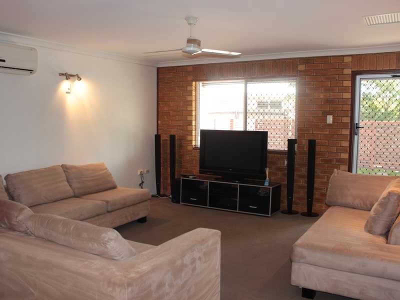 1/15 CARINYA DRIVE, Clinton QLD 4680