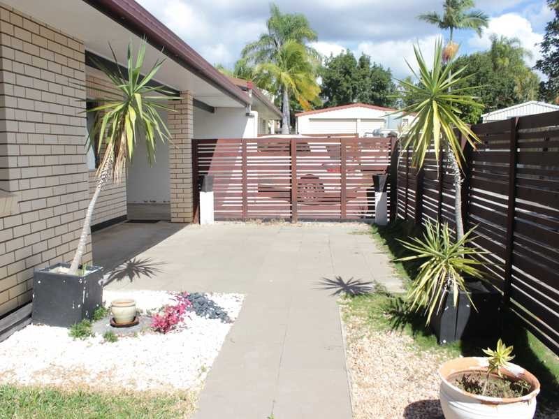 1/15 CARINYA DRIVE, Clinton QLD 4680