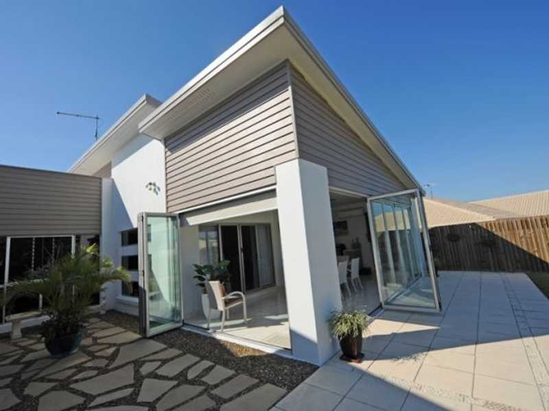 9 JUMBUCK COURT, Glen Eden QLD 4680