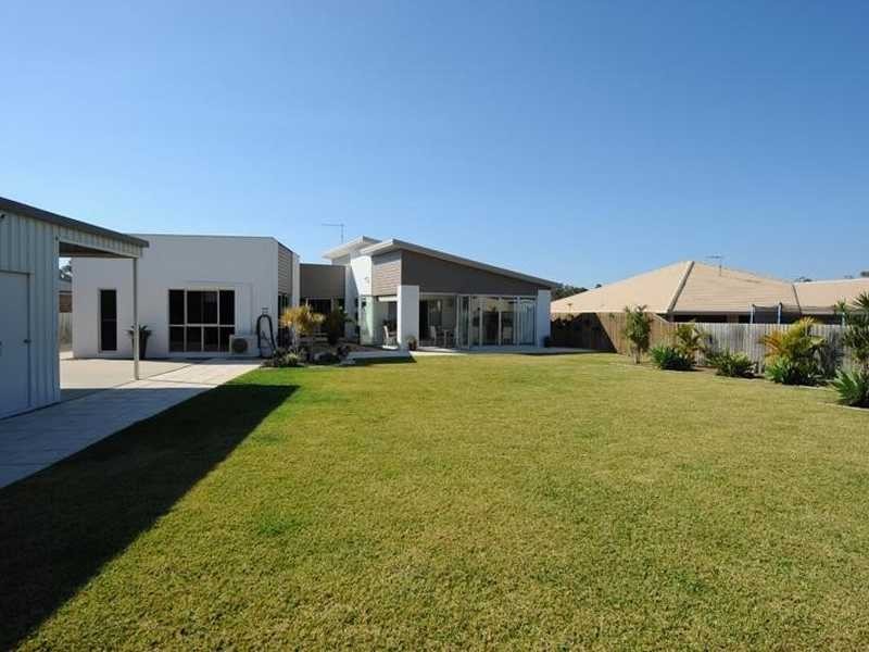 9 JUMBUCK COURT, Glen Eden QLD 4680