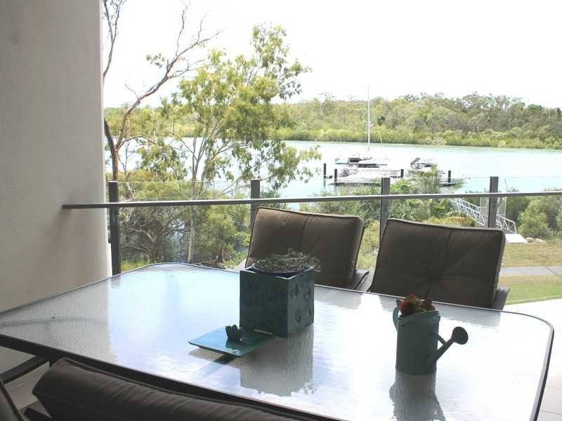 202/10 WYNDHAM AVENUE, Boyne Island QLD 4680