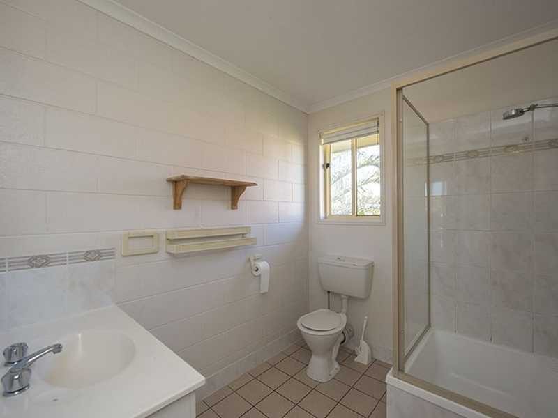 2/6 HAMPTON DRIVE, Tannum Sands QLD 4680